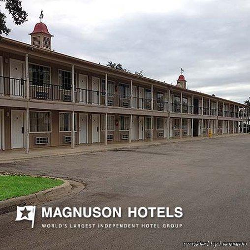 Inn Of Ювалде Экстерьер фото